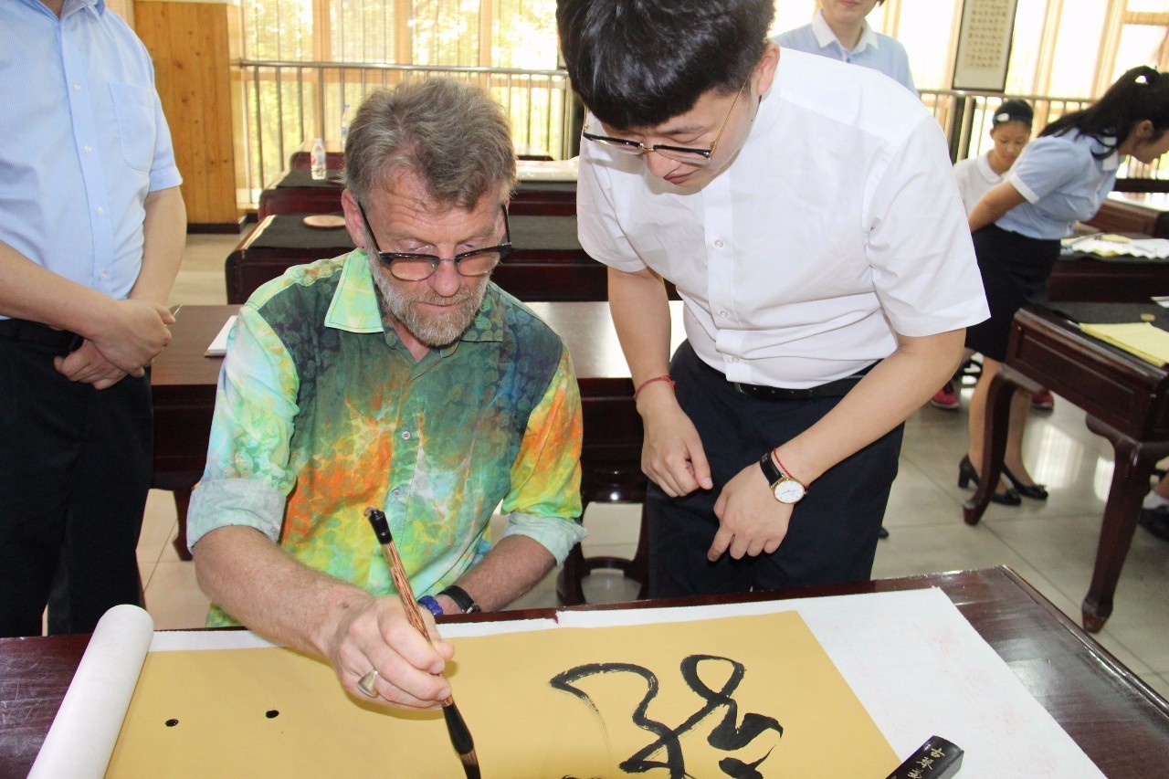 大新聞!中外文化撞擊交流!