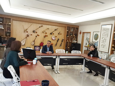 岳麓區(qū)民族宗教事務局赴56度中南工作室參觀學習