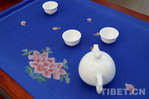郎卡杰 唐卡進(jìn)社區(qū) 描繪文化交融的故事